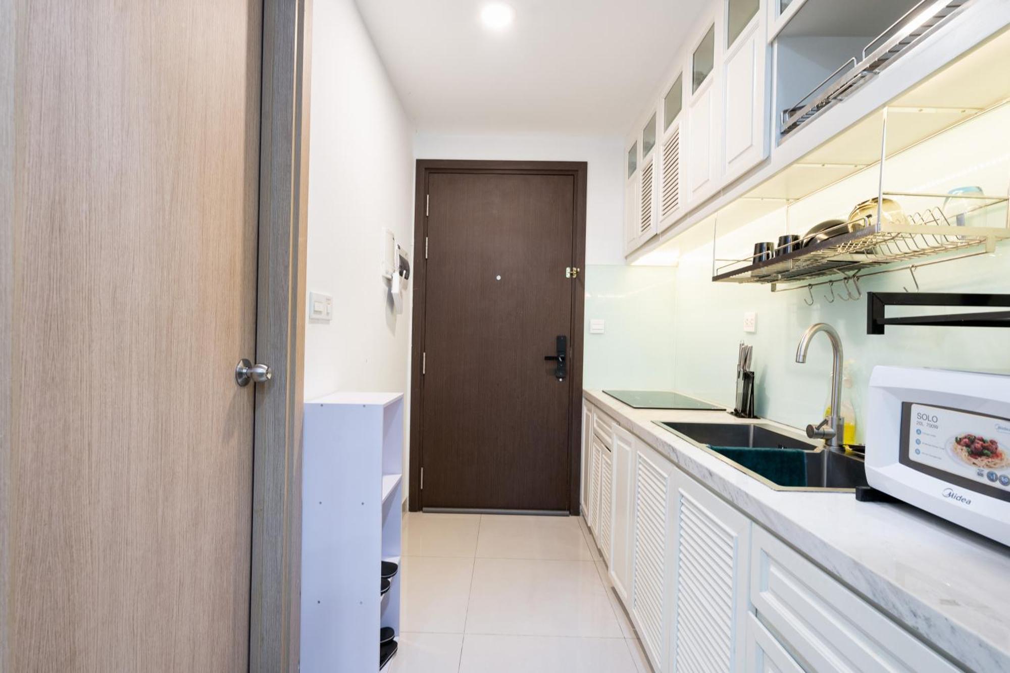 Stay With Me Saigon Apartment - Rivergate Residence Хошимин Екстериор снимка