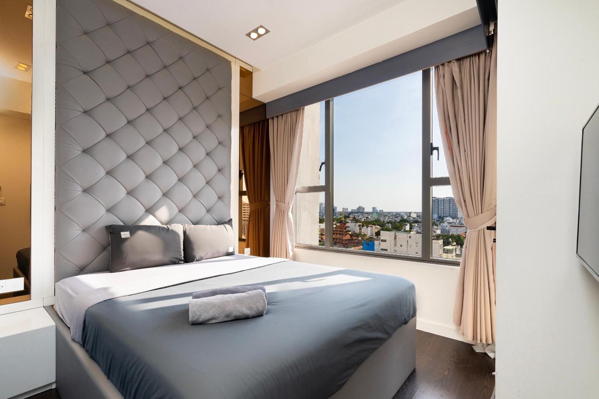 Stay With Me Saigon Apartment - Rivergate Residence Хошимин Екстериор снимка