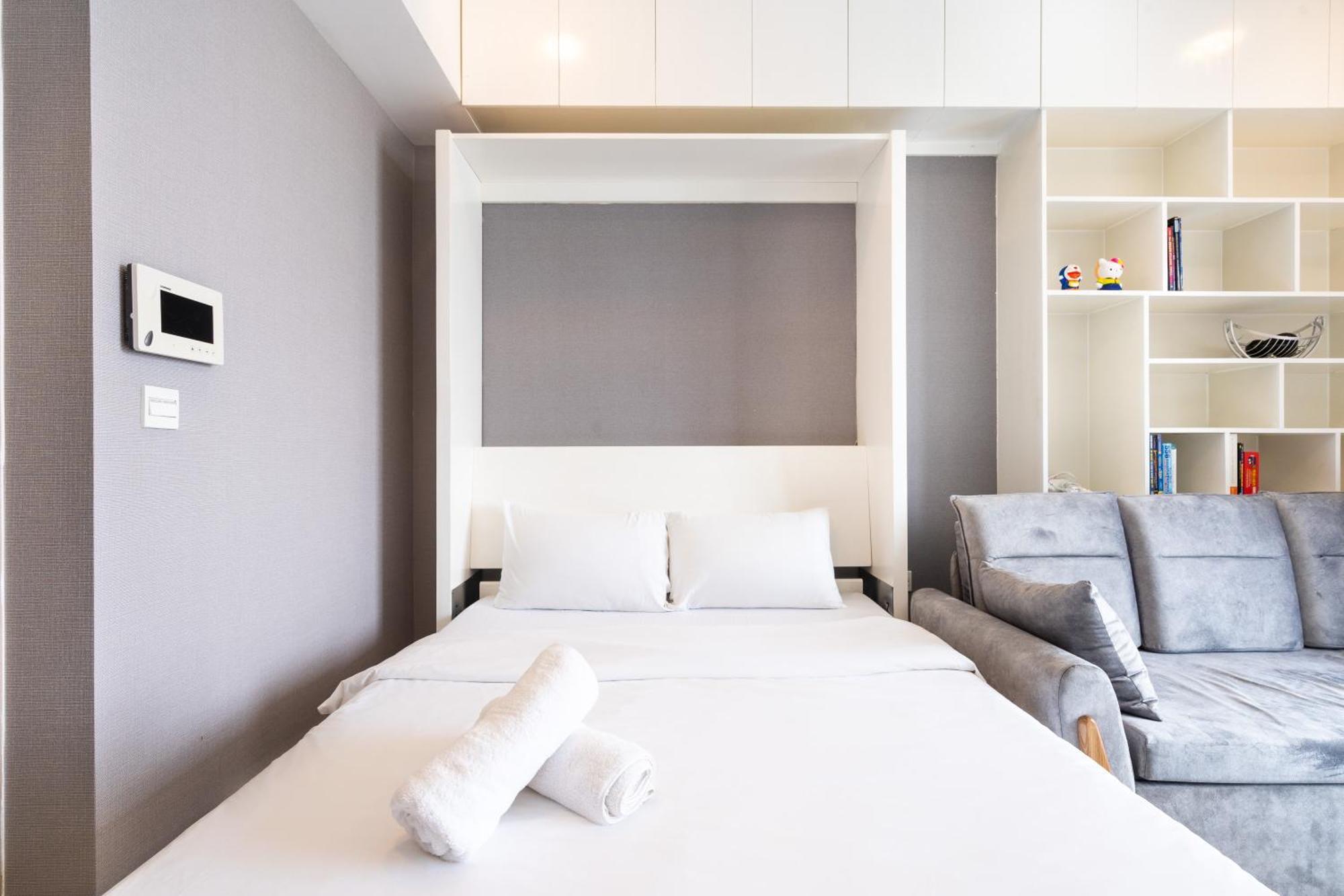 Stay With Me Saigon Apartment - Rivergate Residence Хошимин Екстериор снимка
