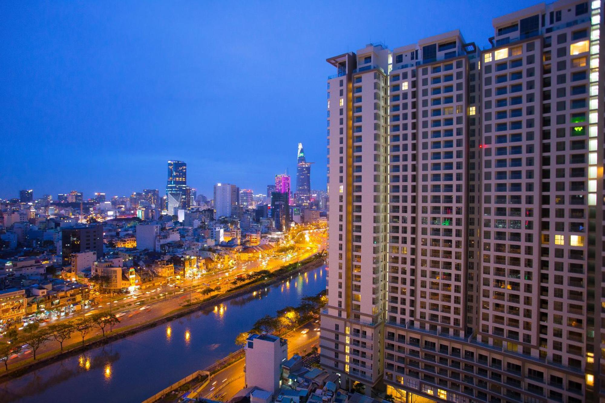 Stay With Me Saigon Apartment - Rivergate Residence Хошимин Екстериор снимка